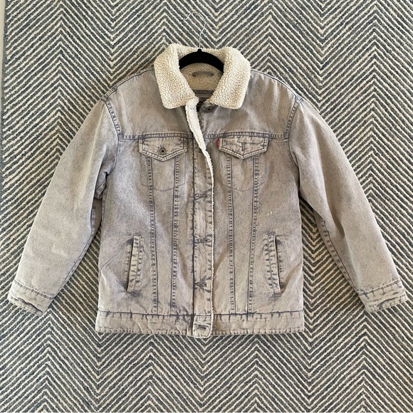 Levi’s denim & sherpa jacket - Picture 2 of 14